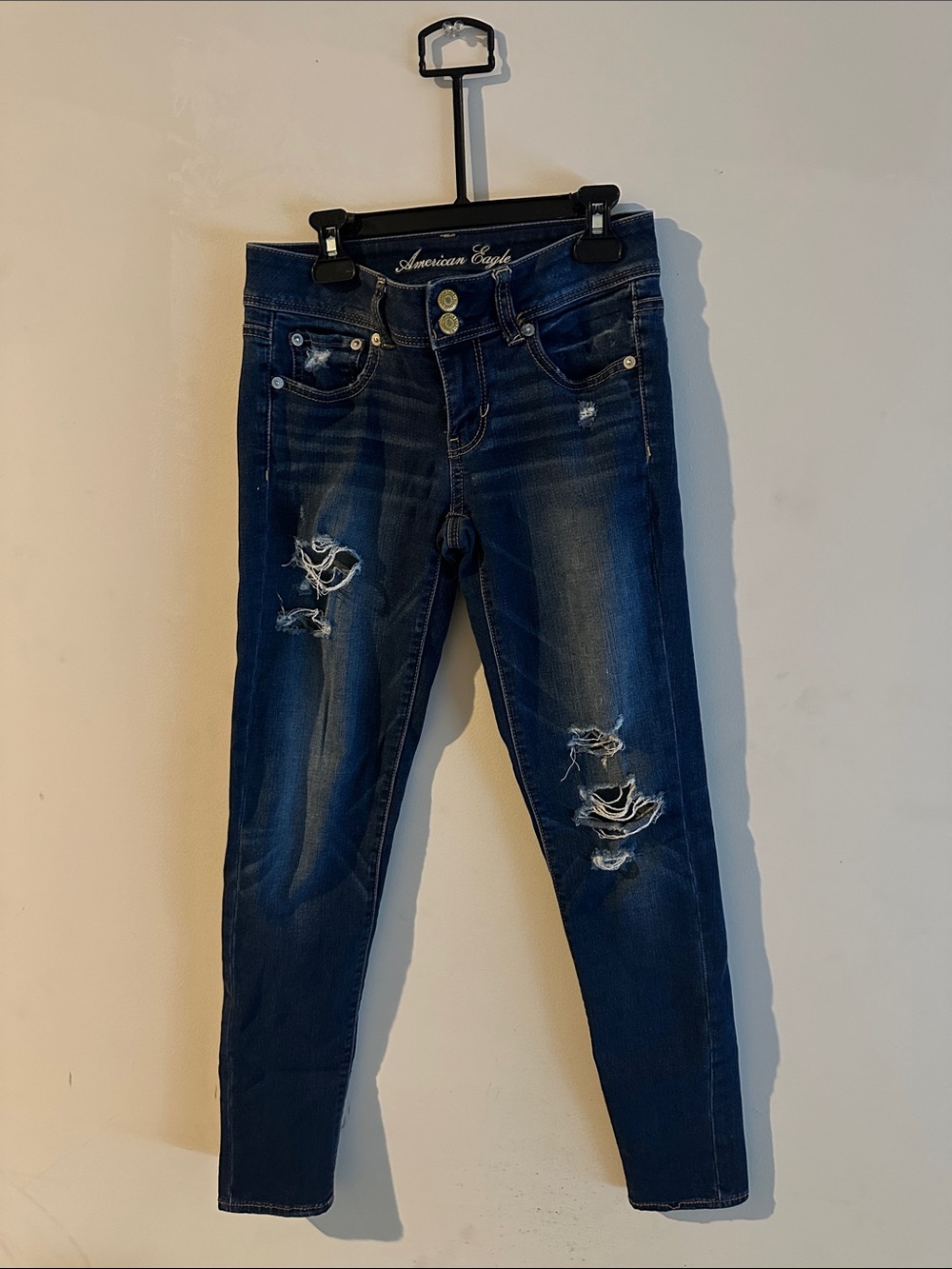 American Eagle Outfitters Women's Dark Blue Ripped Skinny Jeans